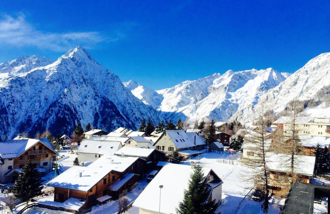 Chalet Le Diable: Ski-in/Ski-out with Panoramic Views Les Deux Alpes Exterior photo