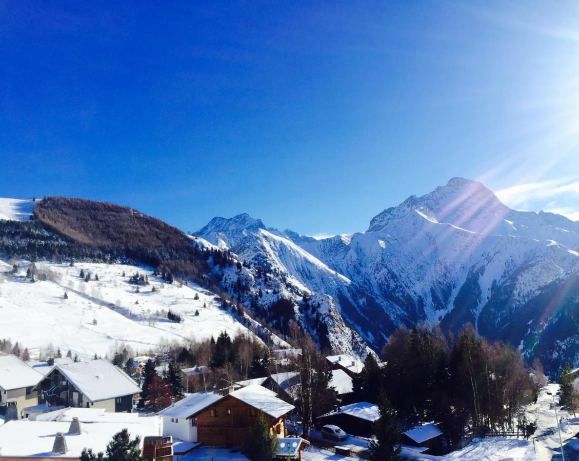 Chalet Le Diable: Ski-in/Ski-out with Panoramic Views Les Deux Alpes Exterior photo